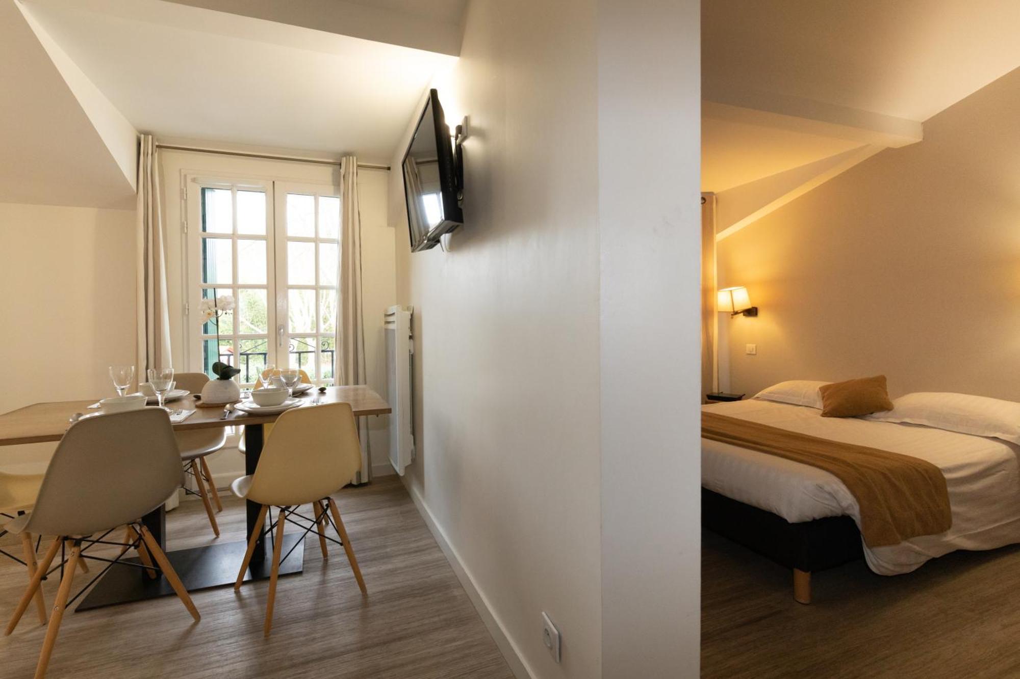 Hotel Residence Alaia Аскен Стая снимка